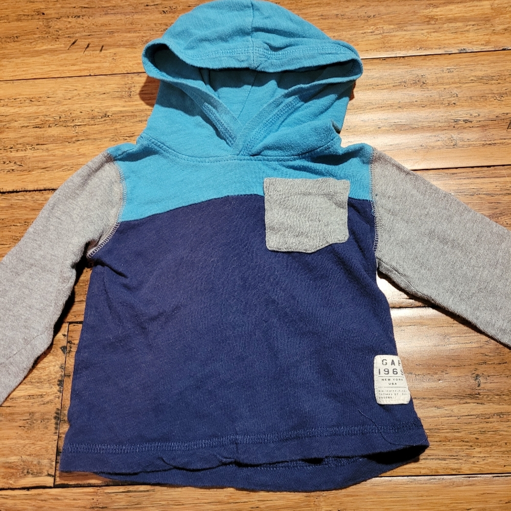 5/$20 color block hooded pocket shirt
